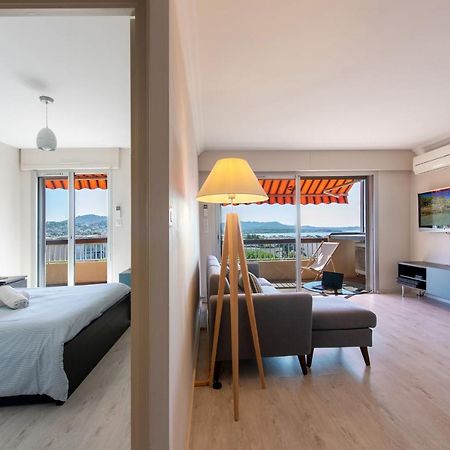 Le Cadet - Vue Panoramique Ville Et Baie De Sanary Sur Mer, Parking & Terrasse - 2 A 4 Pers Εξωτερικό φωτογραφία